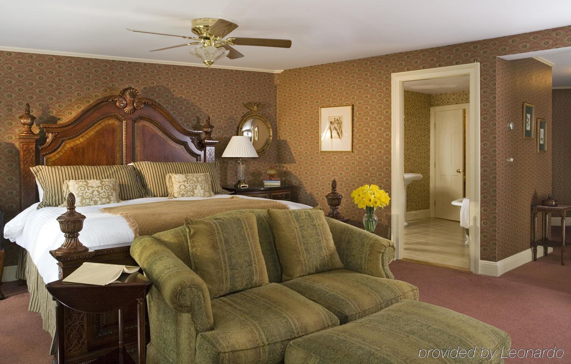 The Manor On Golden Pond Bed & Breakfast Holderness Room photo