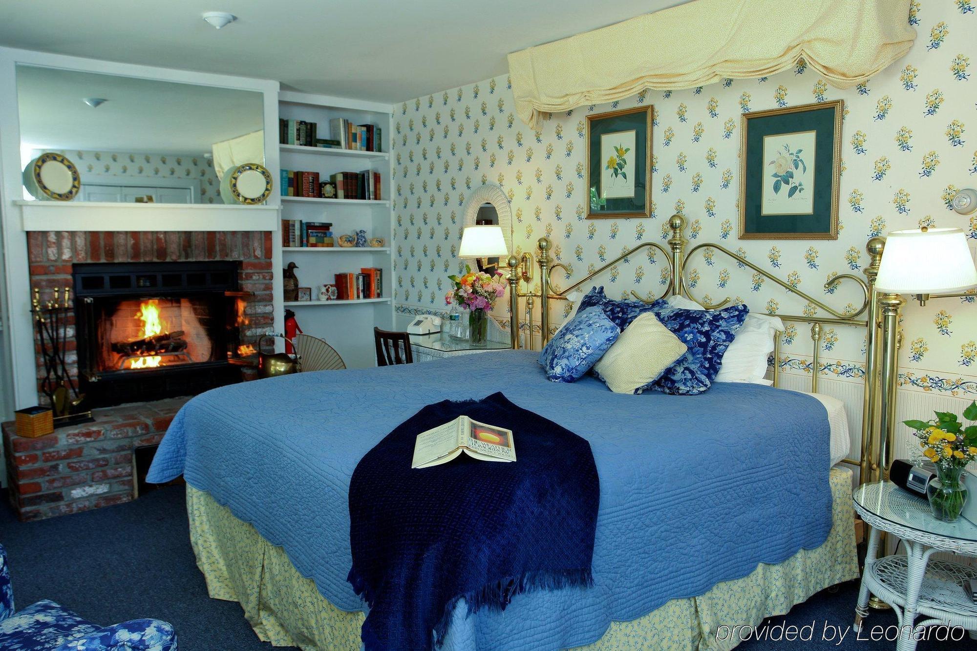 The Manor On Golden Pond Bed & Breakfast Holderness Room photo