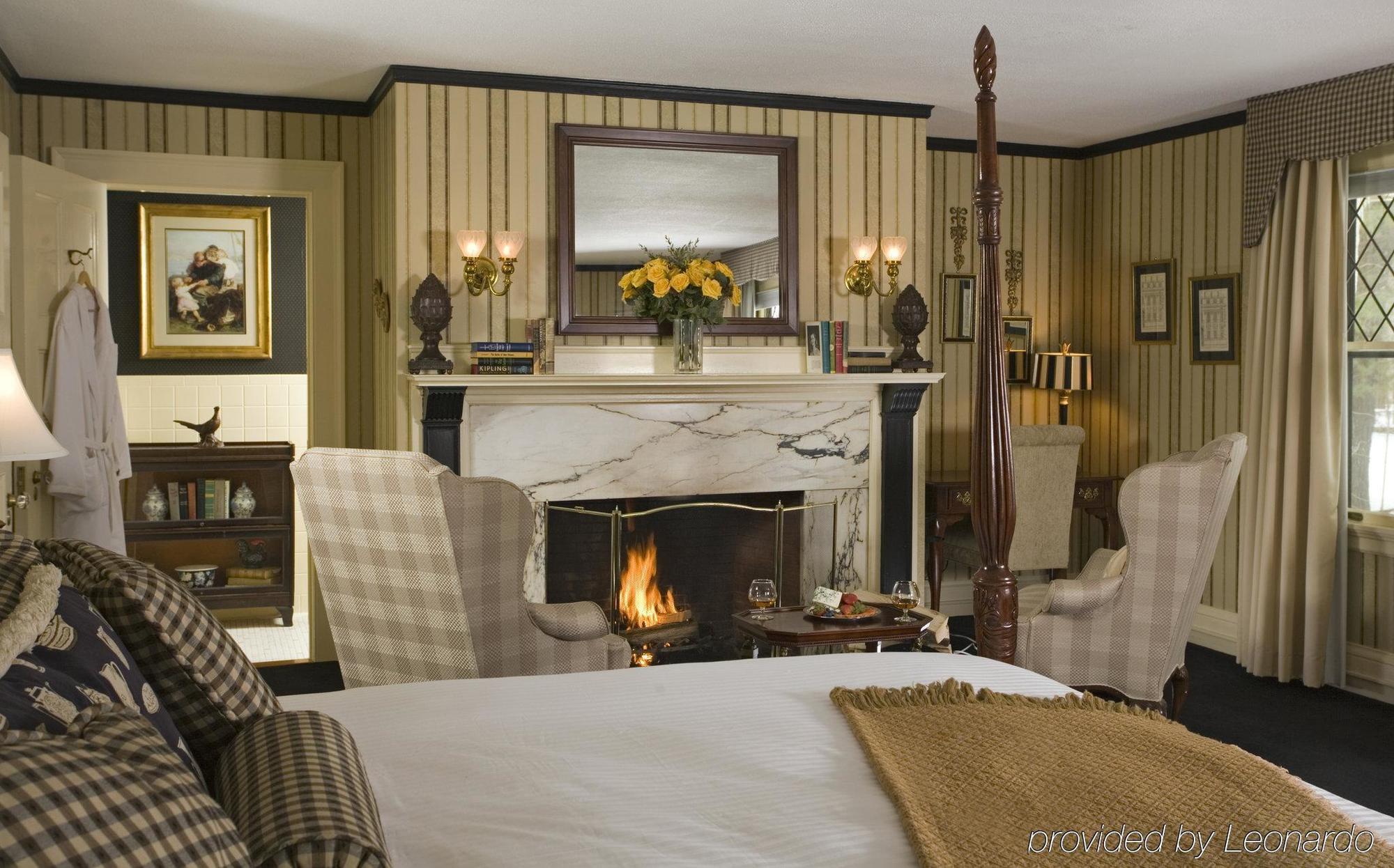The Manor On Golden Pond Bed & Breakfast Holderness Room photo